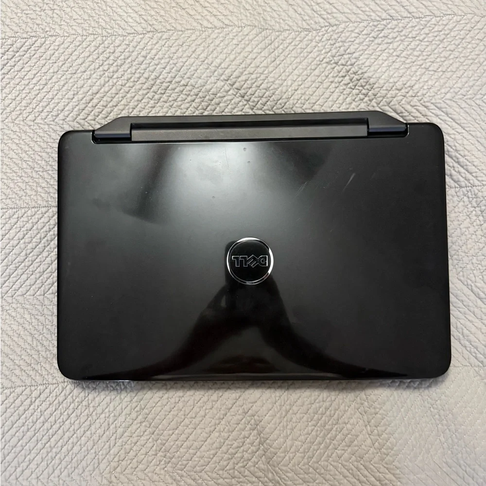 Dell Inspiron 15 N5050 laptop for parts or repair